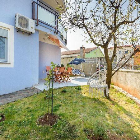 Apartment Dana Фажана Екстер'єр фото