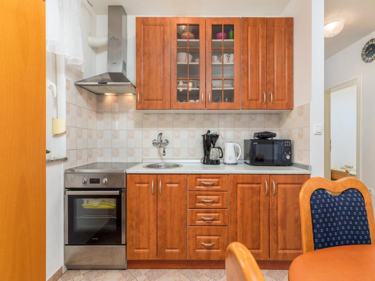 Apartment Dana Фажана Екстер'єр фото