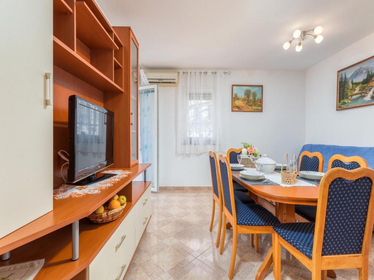 Apartment Dana Фажана Екстер'єр фото