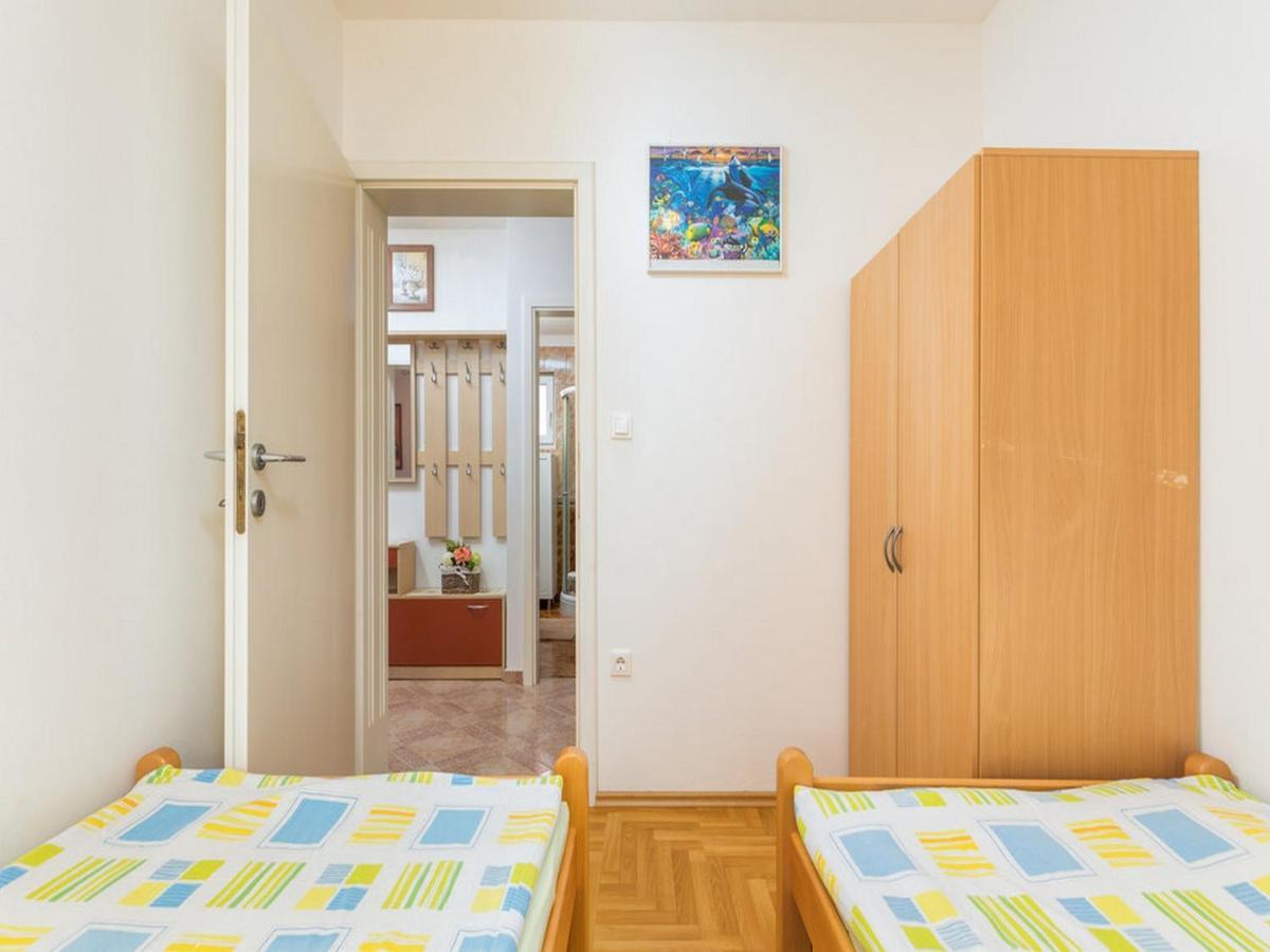 Apartment Dana Фажана Екстер'єр фото